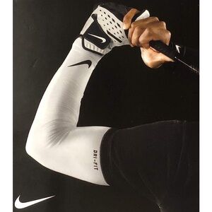 NIKE DRI FIT TECHNOLOGY GOLF SOLAR SLEEVE NEW IN BOX